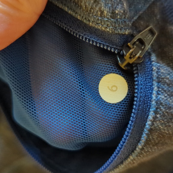 Lululemon Forme Jacket - Picture 7 of 9